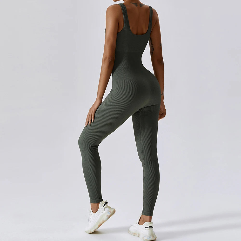 Seamless One-Piece Yoga Suit - Stylish and Supportive Gym Clothes for Women - VogueShion 